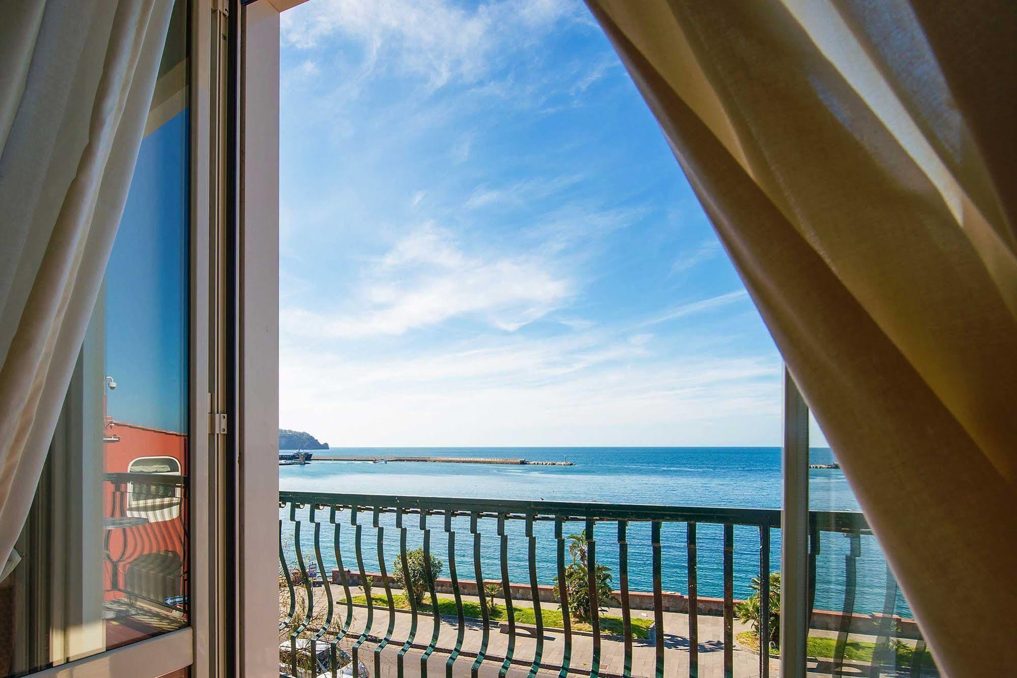 Hotel Stella Maris Terme Casamicciola Terme Екстер'єр фото