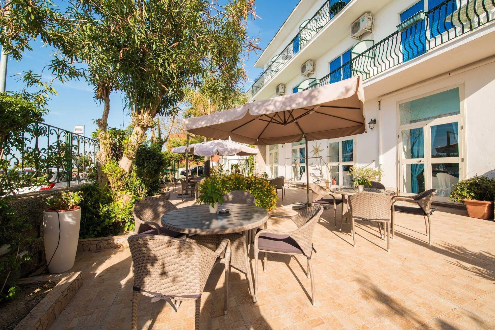 Hotel Stella Maris Terme Casamicciola Terme Екстер'єр фото